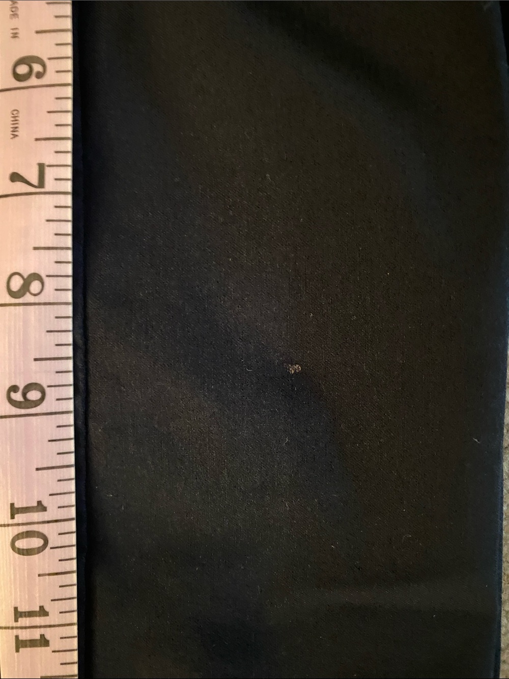 J. McLaughlin Navy Stretch Bermuda Shorts - Picture 8 of 8
